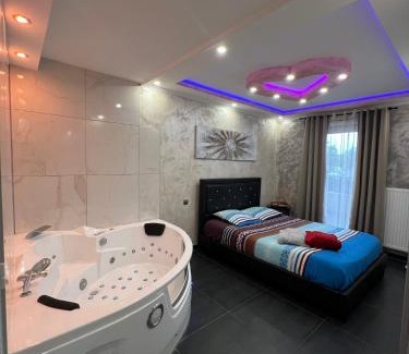 Poteries Apartment | Nid d'Amour