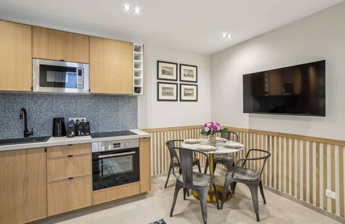 Arts-et-Metiers Condo | Nid douillet à 2 pas du Marais !