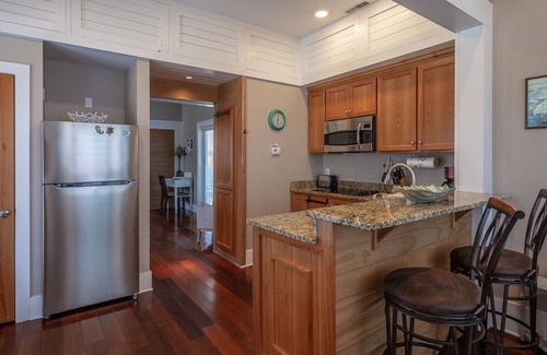 Carrabelle Cottage | Nigel's Rest 1BR/1BA less than 5 min. walk to beach!