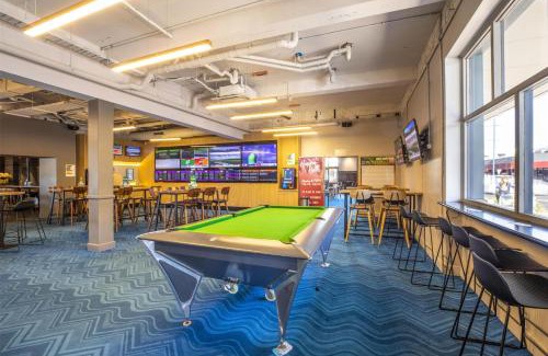 Umina Beach Hotel | Nightcap at Ocean Beach Hotel