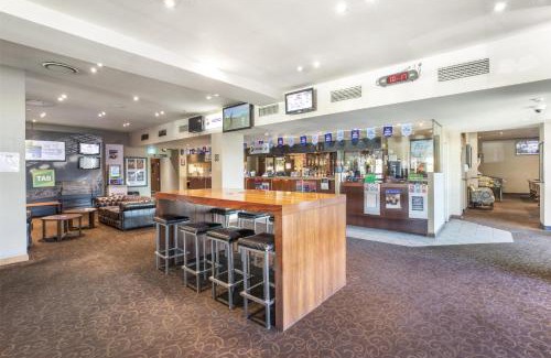 Mt Pritchard Hotel | Nightcap at Pritchards Hotel
