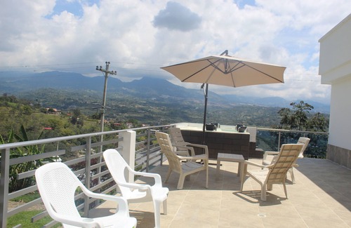 Silvania House | NIGHTLY RENT of Beautiful House for TEN PEOPLE in Silvania, Cundinamarca
