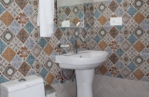 Naukuchiyatal Hotel | Niharika Palace by Royal Collection