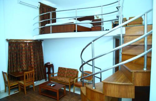 Kottarakara Hotel | Nila Palace