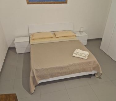 Isca Marina Apartment | Nina's house, nonno Pepè