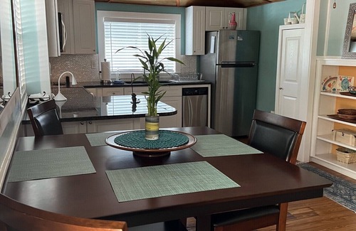 Altamonte Springs Cottage | nIncredible Private Lakefront Cottage Retreat