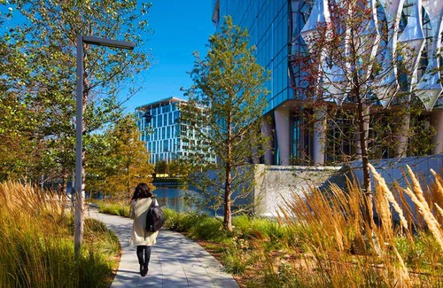 Tachbrook Apartment | Nine Elms US Embassy Modern + Cinematic HDTV + 1GB wifi