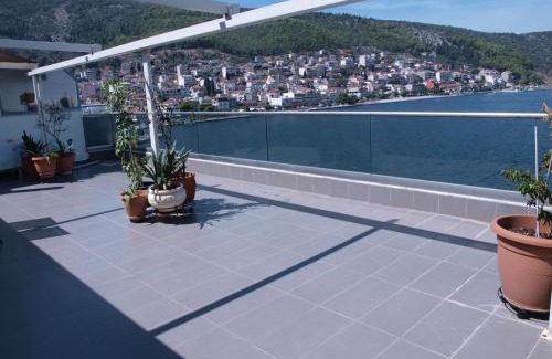 Amfilochia Apartment | NINEMIA