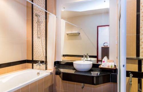 Patong Resort | Nipa Resort, Patong Beach - SHA Extra Plus