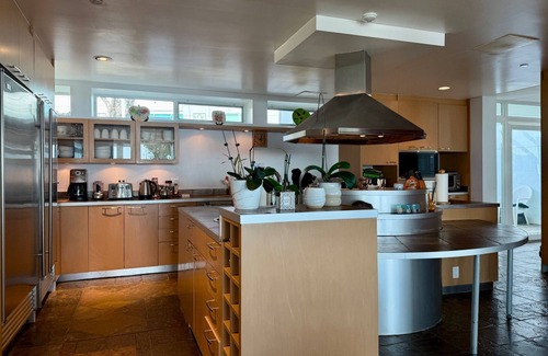 Santa Barbara County House | Nirvana Ranch and Home: A Modern Mountaintop Luxury Escape