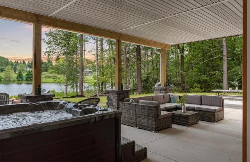Blakeslee House | Nittany Cabin by AvantStay Lakefront, View, Firepit