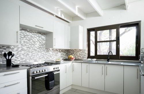 Hoedspruit House | Nkanyi Wildlife House & Cottage