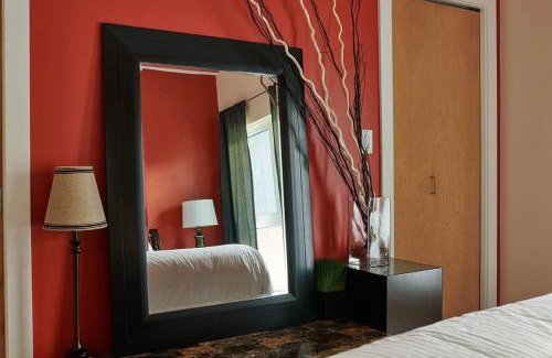 Whitehorse House | NN - The Kit - Downtown 1-bed 1-bath