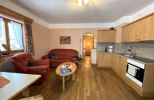 Wallgau Apartment | No. 1 "Karwendelblick" apartment, 1 bedroom, shower, WC - "Beim Henser", vacation apartment