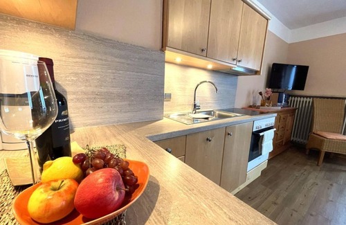 Wallgau Apartment | No. 1 "Karwendelblick" apartment, 1 bedroom, shower, WC - "Beim Henser", vacation apartment