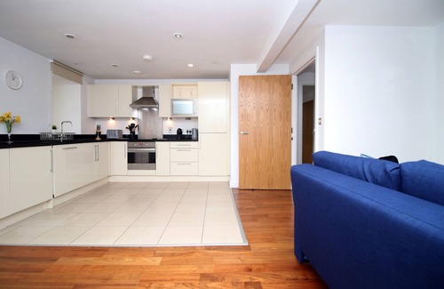 Cardiff City Centre Apartment | No. 1 Under the Clock by SSW - Cardiff City Centre