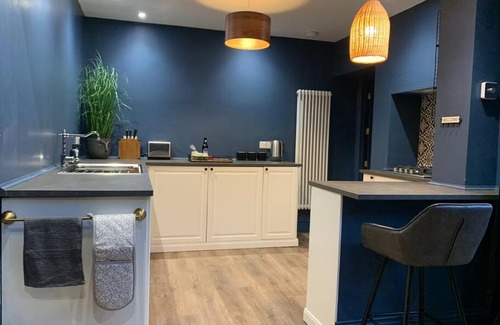 Fishguard House | No 11, Fishguard, Ideal for beach, coastal path and town!