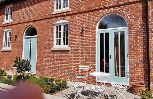 Breedon on the Hill House | No.2 Meynell Mews by Interhome
