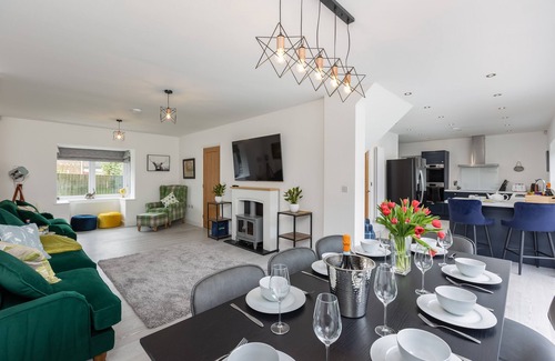 Guisborough House | No 2 The Paddock