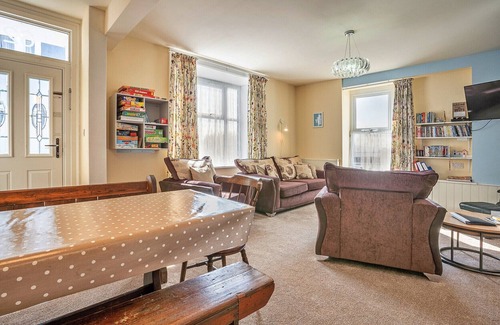 Beaumaris Apartment | No. 62 at Gadlys House