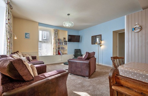 Beaumaris Apartment | No. 62 at Gadlys House