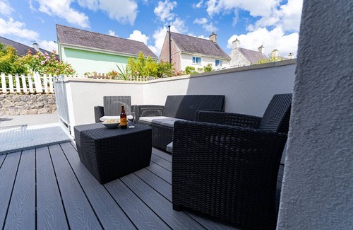 Beaumaris House | No. 66 : Stylish 3‑Bed Cottage in Beaumaris | Managed by Anglesey Holiday Lettings