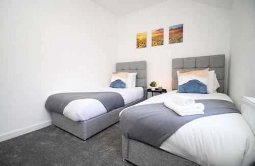 Glyncorrwg House | No. 9 Afan Valley House by SSW - FREE Parking