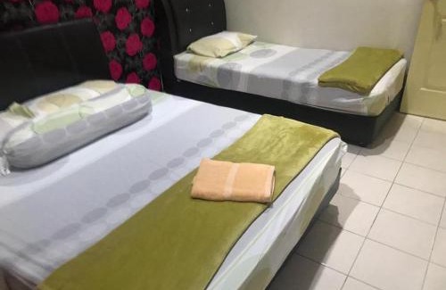 Lumut House | No 96 Nazirin Homestay Lumut