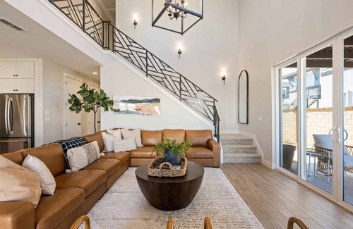 St. George House | No Bay Days: Desert Color Lagoon + Beaches