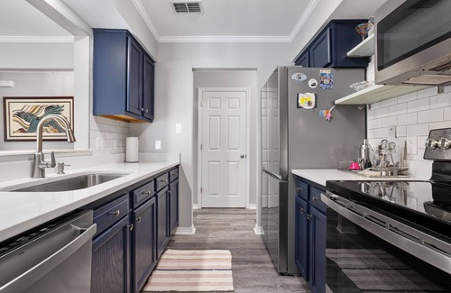 Bay St Louis House | No Cleaning Fee! King Suite. Sleeps 6. 2.5 Baths. 4 blocks to the Beach!
