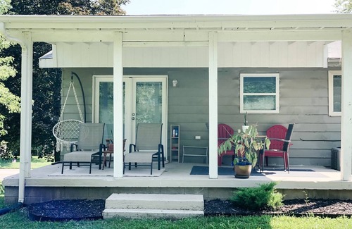 Kansas City House | NO CLEANING FEE SURPRISES! Entire Main Floor 3BR/2BA/Kitchen/Washer & Dryer