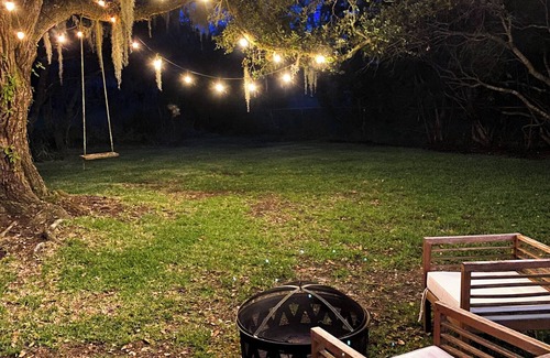 West Ashley House | No Fee Fiesta: NO CHORE LISTS-Pet Friendly, Close to Downtown + Beaches
