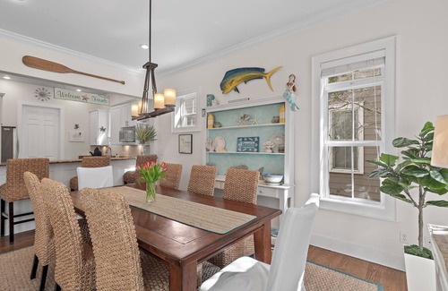 Seagrove Beach House | NO HASSLE BEACH ACCESS! 3 bd, 3ba, 2 Pools, Pet Friendly-10% off 7-day rentals