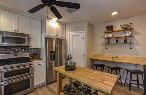 Prescott House | No Hidden Fees! Walk to Dwntwn!
