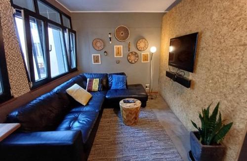 Trawal Apartment | No Load-Shedding Self-Catering City Studio Apartment - Keerom318