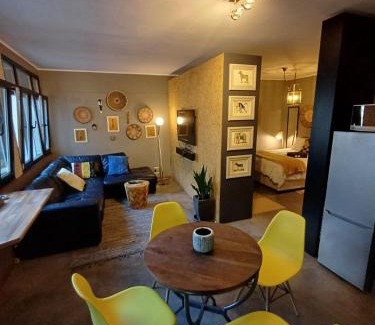 Trawal Apartment | No Load-Shedding Self-Catering City Studio Apartment - Keerom318