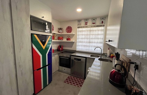 Mossel Bay Apartment | No Loadshedding Luxury apartment with AC in Mossel Bay