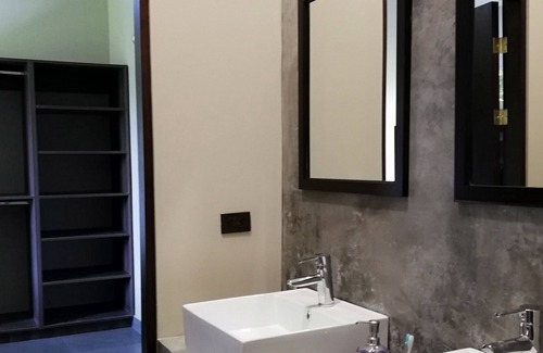 Marbella House | No longer available, can't remove ad from the platform