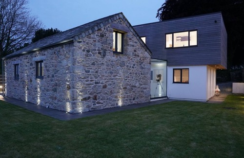 St. Cleer House | NO LONGER FOR RENT; PLEASE DO NOT BOOK. Luxurious barn