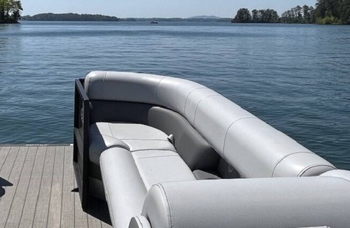 Buford Cabin | No Salt Shack - Ask about boating packages !