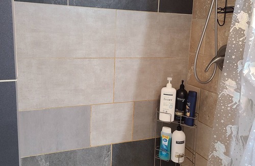 Bethlehem Apartment | No sharing space, minutes walk to tens of restaurants, Hotel Bethlehem.