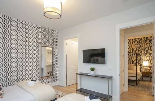 Richland Condo | No Stairs | Private Balcony | Garage | No Fees