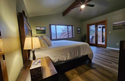 Three Rivers House | No Xtra Fees, New AC, PetsOK, 6CarParking, EV