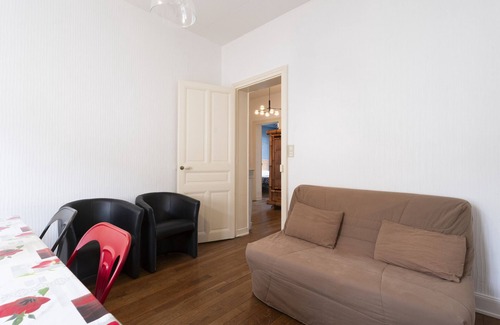 Vittel Apartment | Noa: 2-bedroom apartment in downtown Vittel (Balcony and free parking)