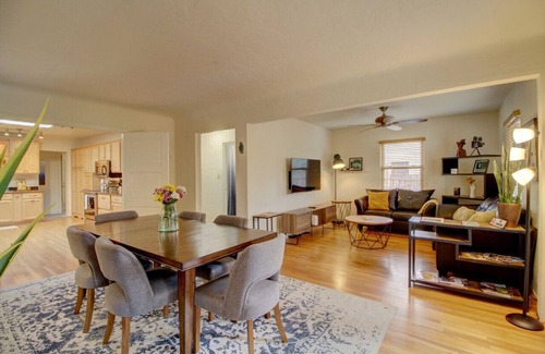 Nob Hill House | Nob Hill Home|Private Yards|Great for Groups