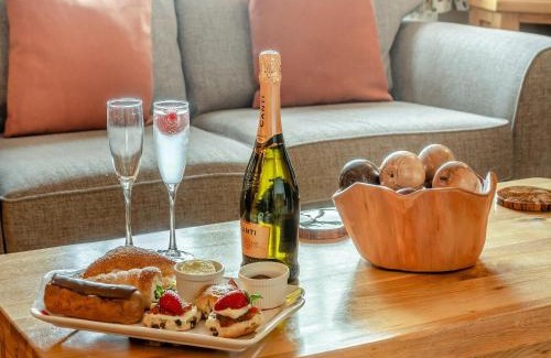 Whitby House | Nobles Cottage - Uk43351