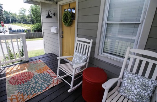 NoDa House | NoDa Updated Mill Home! Amazing Location- Walkable-Bars, Restaurants and Rail!n
