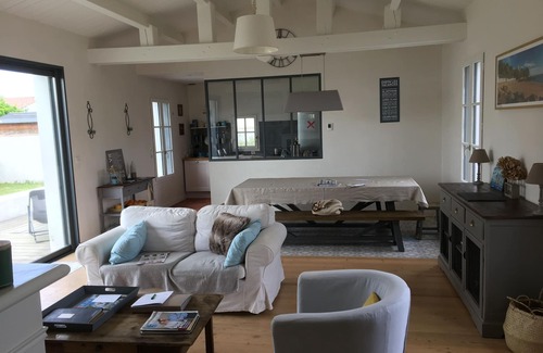 Noirmoutier-en-l'Ile House | Noirmoutier island, Le Vieil beautiful 4 bedroom house (sleeps 8) near the beach