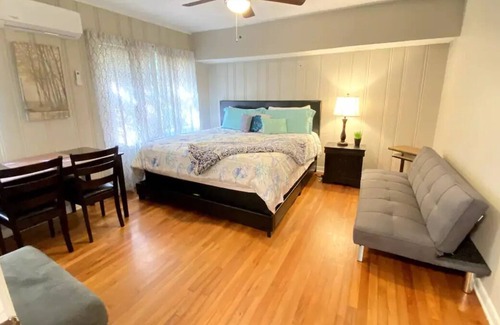 Hattiesburg House | NOLA Bungalow - Nice Courtyard, Centrally Located