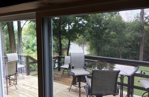 Greeneville Cabin | Nolichucky's Retreat
